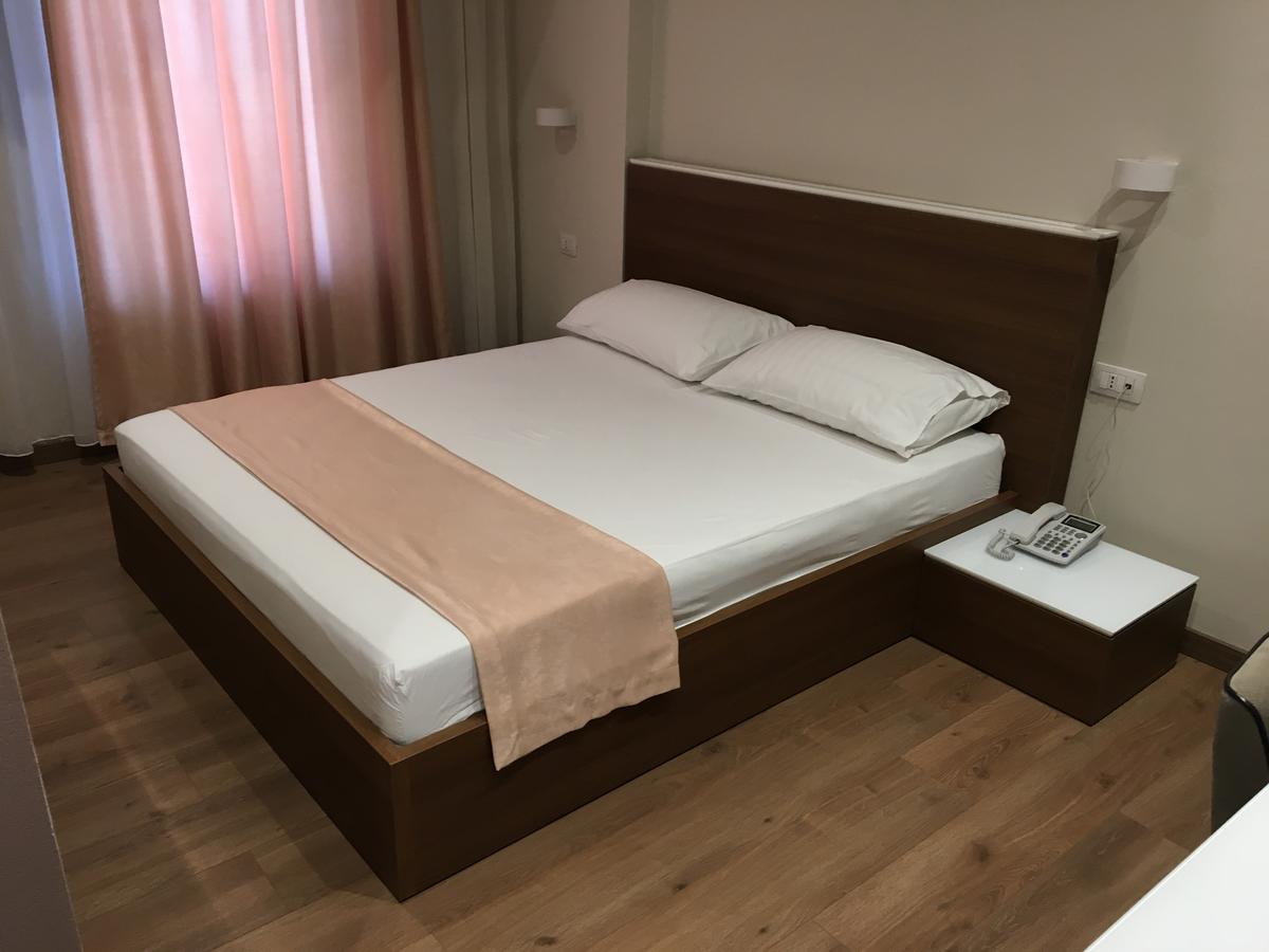 Soleo Hotel 地拉那 外观 照片